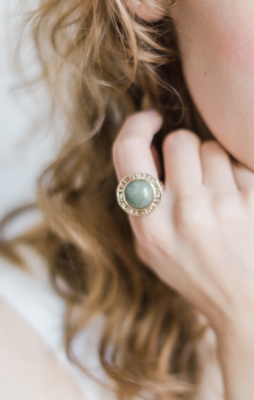 Galaya damga vuran anlar: Kameralara aldırış etmeden tacize devam etti